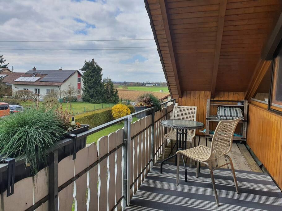 Gemuetliche Wohnung Bei Bad Waldsee Mit Balkon المظهر الخارجي الصورة